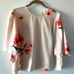 Wilfred (Aritzia) Blush Blouse, Small, w/pretty floral detail